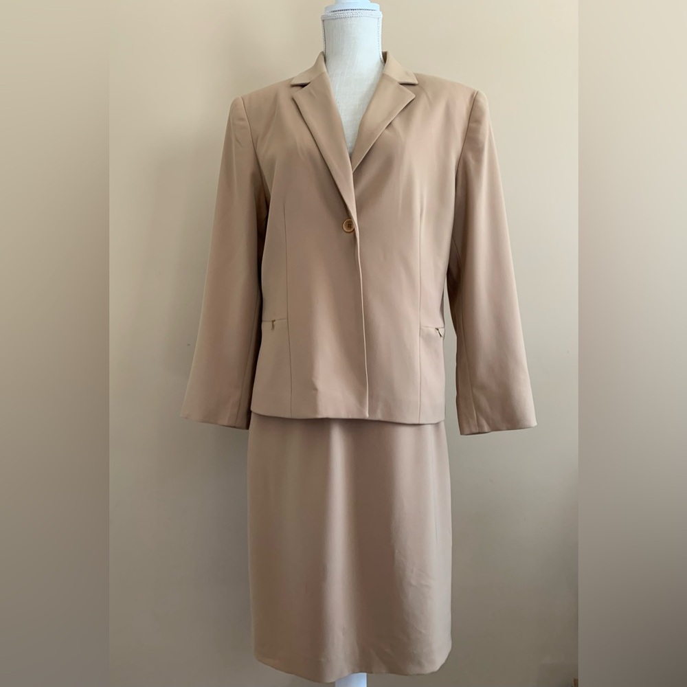 Women's Tan Two-Piece Blazer and Skirt Suit